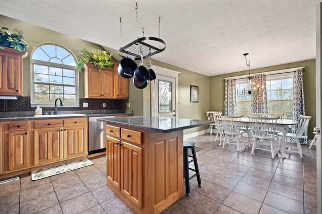 305 Lone Oak Road, Mt Vernon, KY 40456