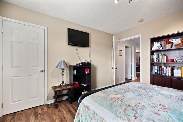 305 Lone Oak Road, Mt Vernon, KY 40456