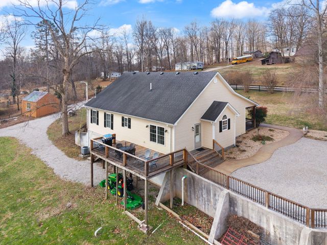 305 Lone Oak Road, Mt Vernon, KY 40456