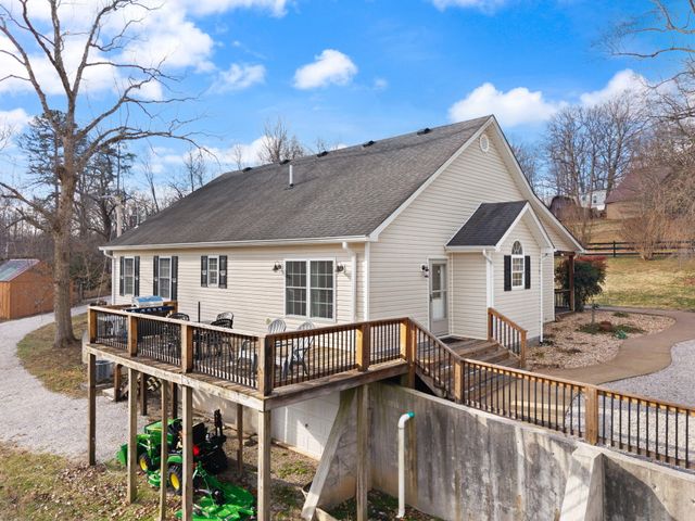 305 Lone Oak Road, Mt Vernon, KY 40456