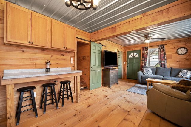 305 Lone Oak Road, Mt Vernon, KY 40456