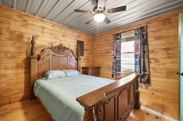 305 Lone Oak Road, Mt Vernon, KY 40456