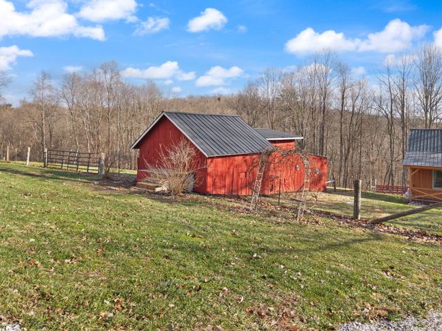 305 Lone Oak Road, Mt Vernon, KY 40456