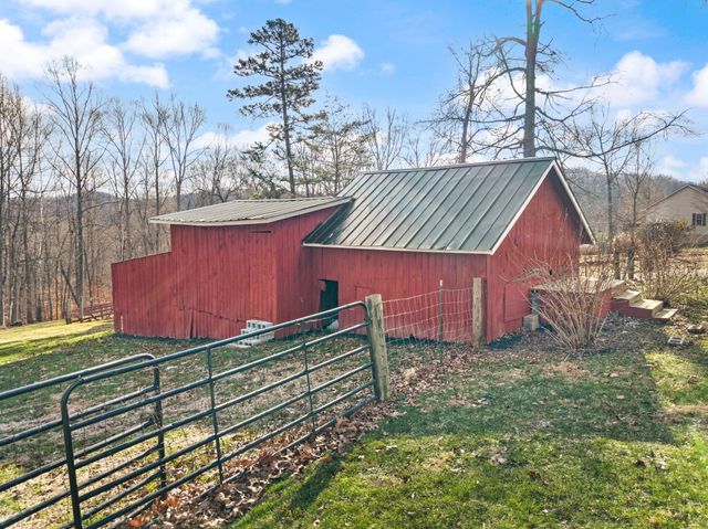 305 Lone Oak Road, Mt Vernon, KY 40456
