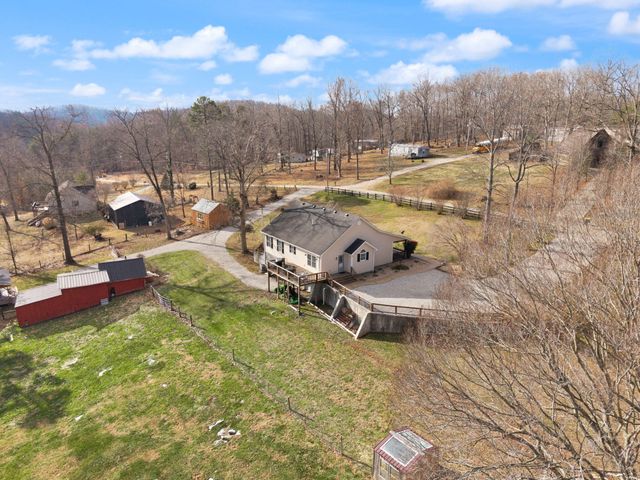 305 Lone Oak Road, Mt Vernon, KY 40456