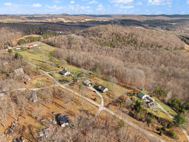 305 Lone Oak Road, Mt Vernon, KY 40456