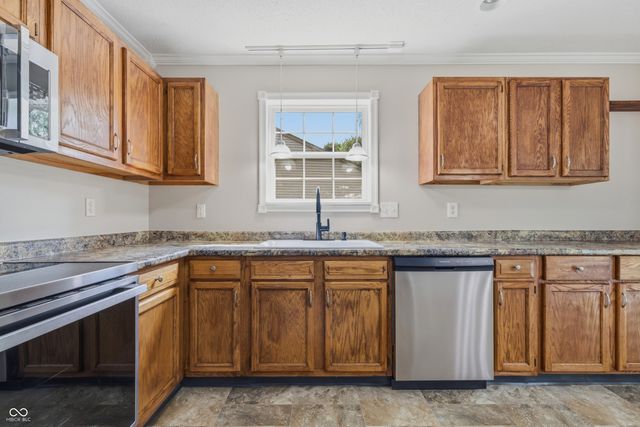 2641 Branigin Creek Boulevard, Franklin, IN 46131