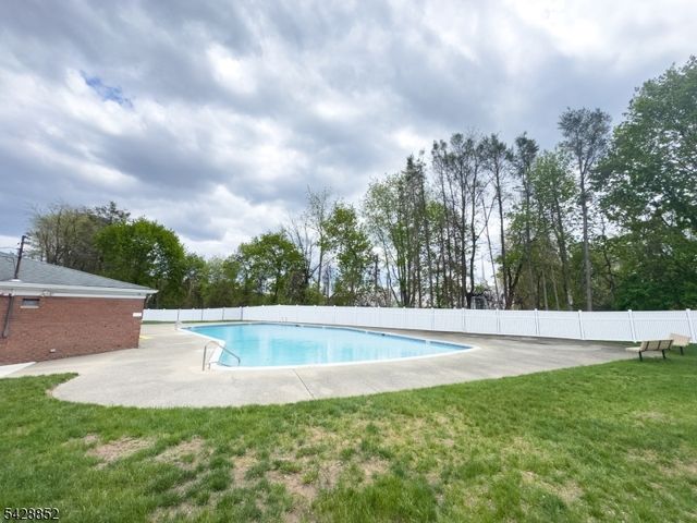 1152 Valley Rd 2B, Wayne Twp., NJ 07470
