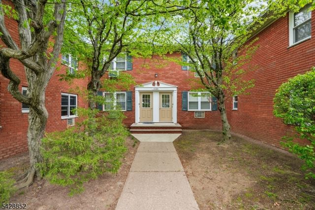 1152 Valley Rd 2B, Wayne Twp., NJ 07470