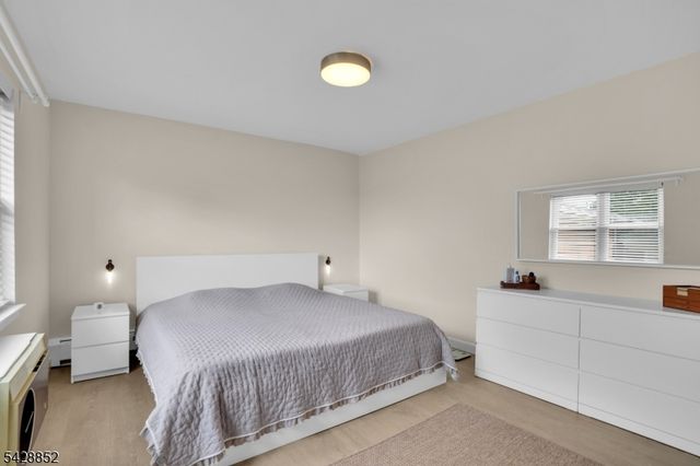 1152 Valley Rd 2B, Wayne Twp., NJ 07470