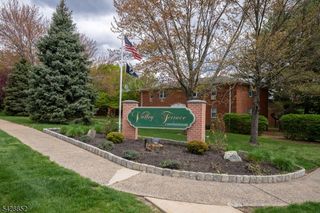 1152 Valley Rd 2B, Wayne Twp., NJ 07470