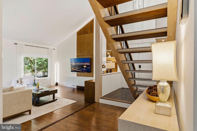 9124 TULIP GROVE RD, Gaithersburg, MD 20879