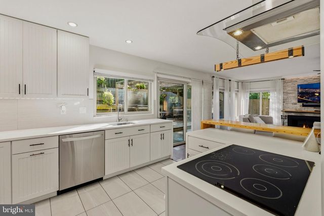 9124 TULIP GROVE RD, Gaithersburg, MD 20879