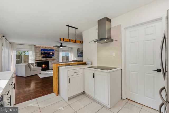 9124 TULIP GROVE RD, Gaithersburg, MD 20879