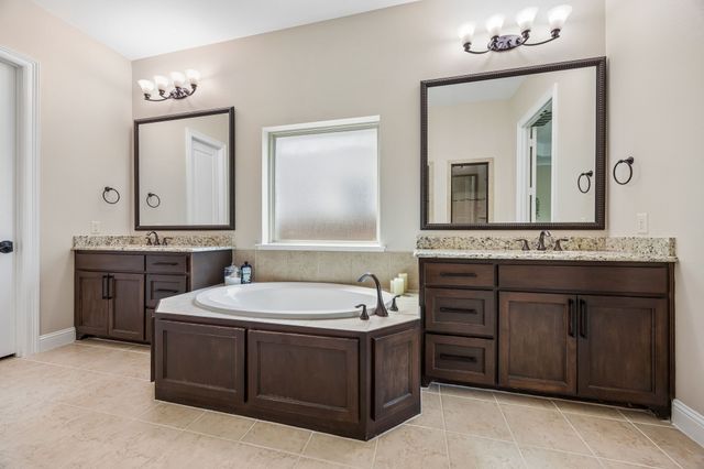 1570 Tumbling River Drive, Frisco, TX 75036