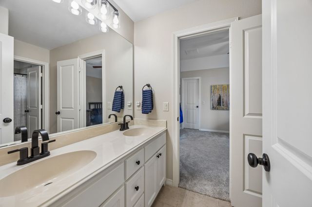 1570 Tumbling River Drive, Frisco, TX 75036