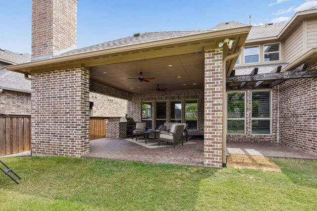 1570 Tumbling River Drive, Frisco, TX 75036