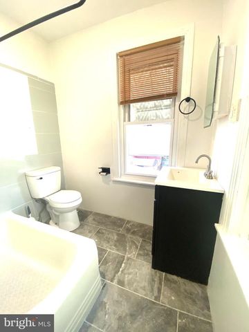 312 CARPENTER ST, Reading, PA 19602