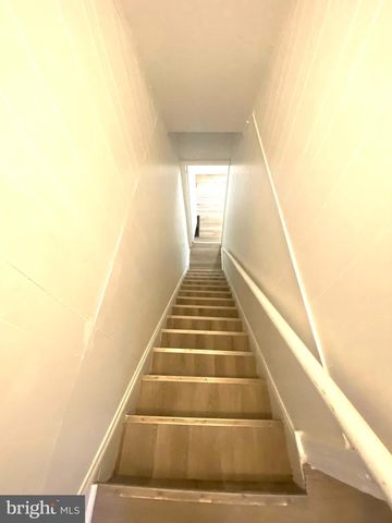 312 CARPENTER ST, Reading, PA 19602