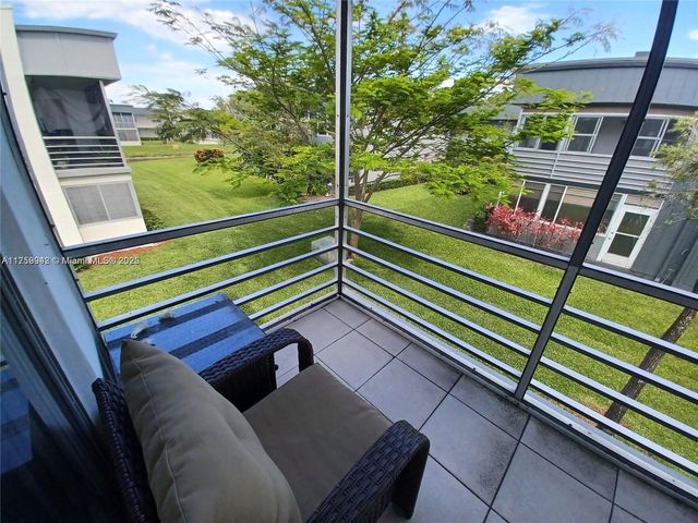 559 Normandy L 559, Delray Beach, FL 33484