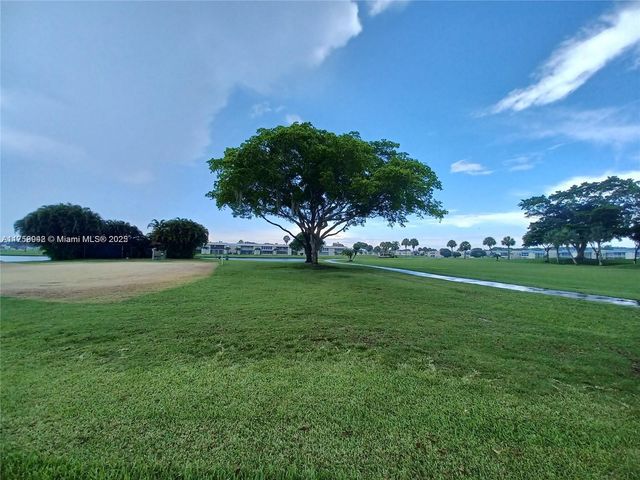 559 Normandy L 559, Delray Beach, FL 33484