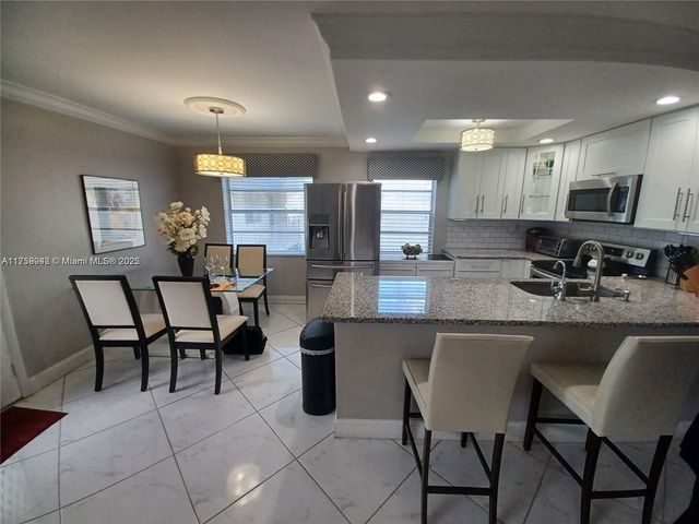559 Normandy L 559, Delray Beach, FL 33484