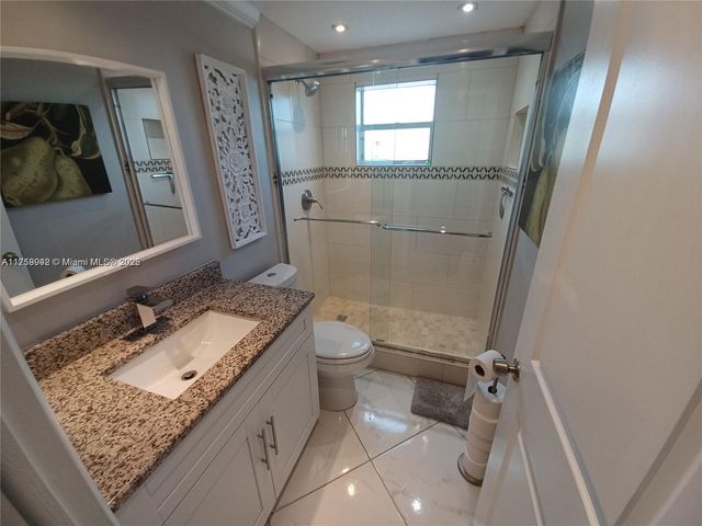 559 Normandy L 559, Delray Beach, FL 33484