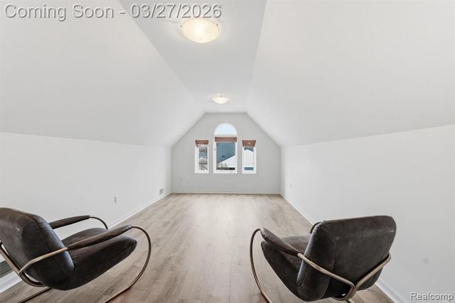 22432 Pointe Drive, Saint Clair Shores, MI 48081