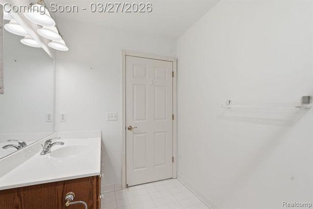 22432 Pointe Drive, Saint Clair Shores, MI 48081