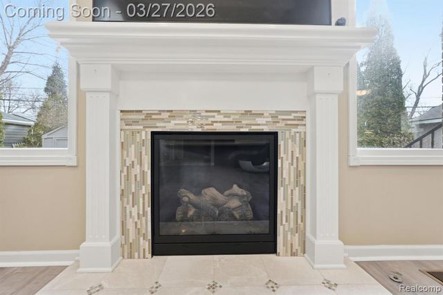 22432 Pointe Drive, Saint Clair Shores, MI 48081