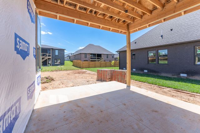 1848 E Skyline Avenue, Ozark, MO 65721