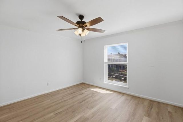 4011 Nasa Rd 1 306, Seabrook, TX 77586