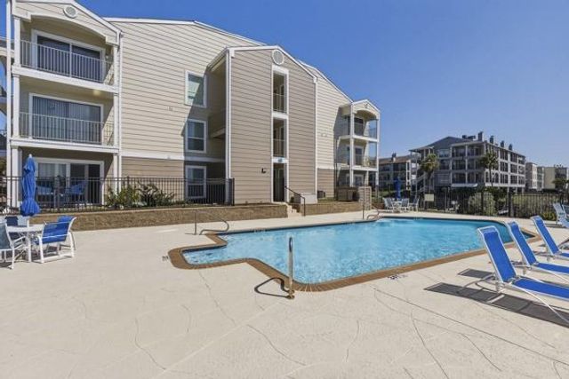 4011 Nasa Rd 1 306, Seabrook, TX 77586