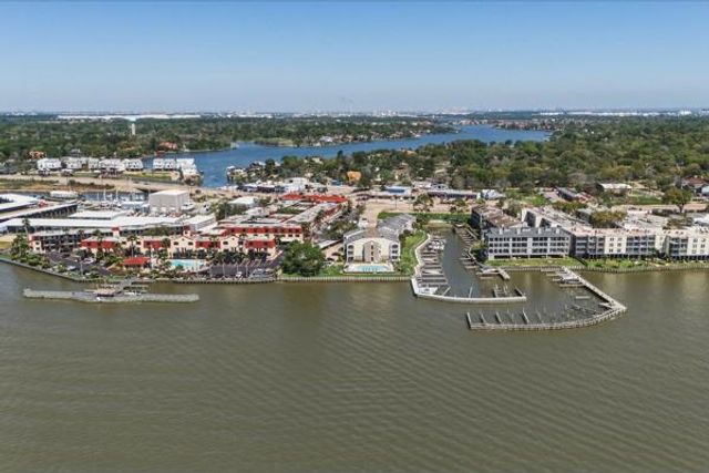 4011 Nasa Rd 1 306, Seabrook, TX 77586