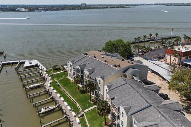 4011 Nasa Rd 1 306, Seabrook, TX 77586