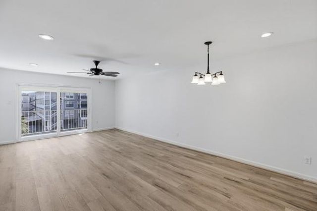 4011 Nasa Rd 1 306, Seabrook, TX 77586