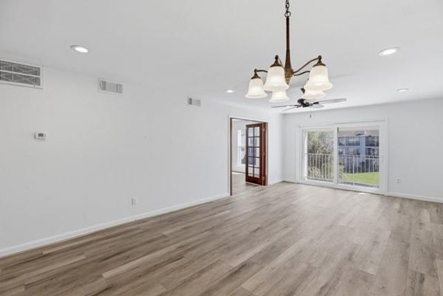 4011 Nasa Rd 1 306, Seabrook, TX 77586