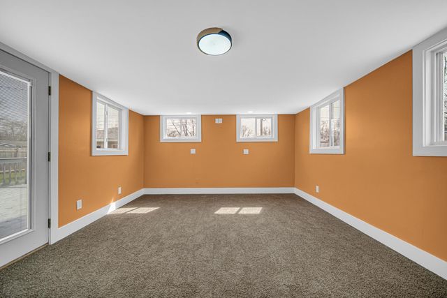 93 Lincoln Avenue, Hobart, IN 46342