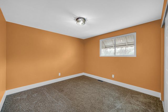 93 Lincoln Avenue, Hobart, IN 46342