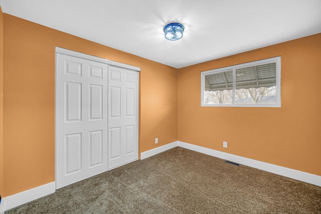 93 Lincoln Avenue, Hobart, IN 46342