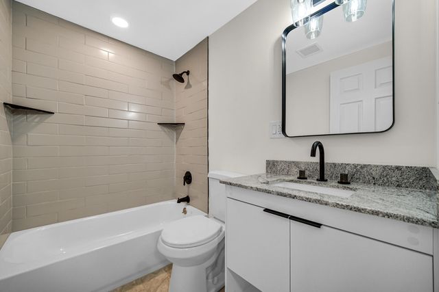 93 Lincoln Avenue, Hobart, IN 46342