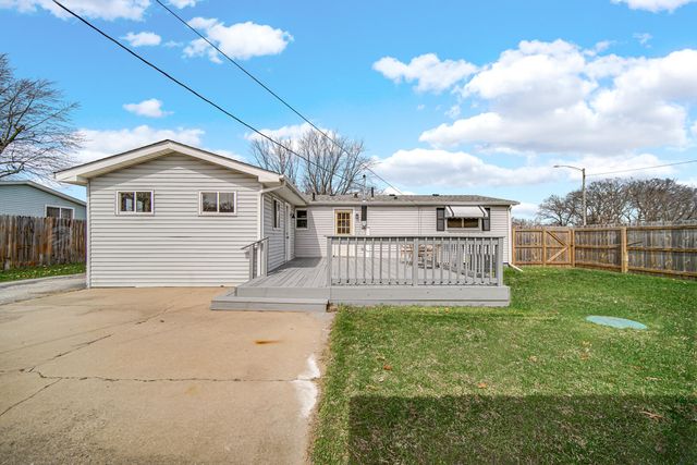 93 Lincoln Avenue, Hobart, IN 46342