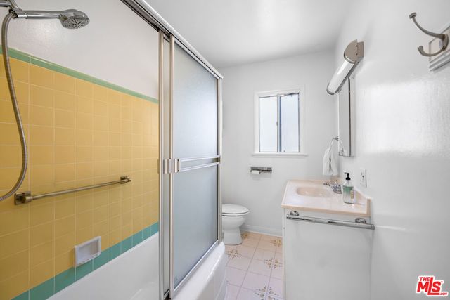 8900 Amigo Avenue, Northridge, CA 91324