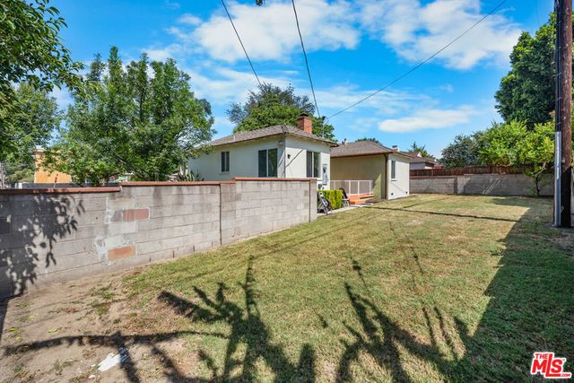 8900 Amigo Avenue, Northridge, CA 91324