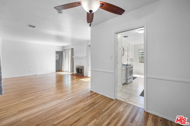 8900 Amigo Avenue, Northridge, CA 91324