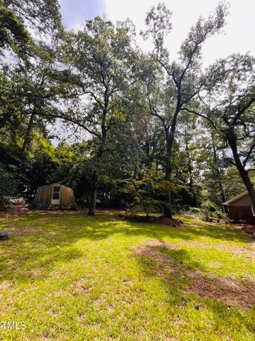 120 Dundee Road, Fayetteville, NC 28303