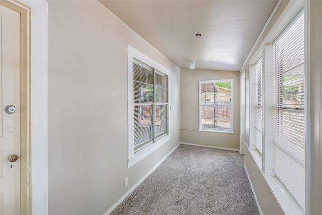 224 W Doyle Street, Granbury, TX 76048