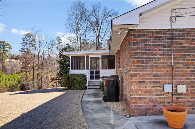 112 Thornwood SW Drive, Rome, GA 30165