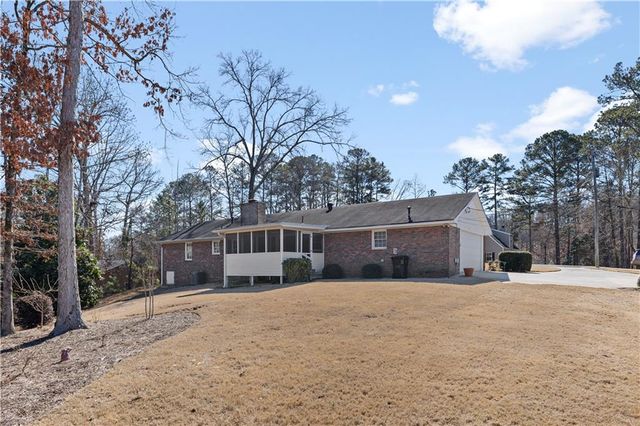 112 Thornwood SW Drive, Rome, GA 30165