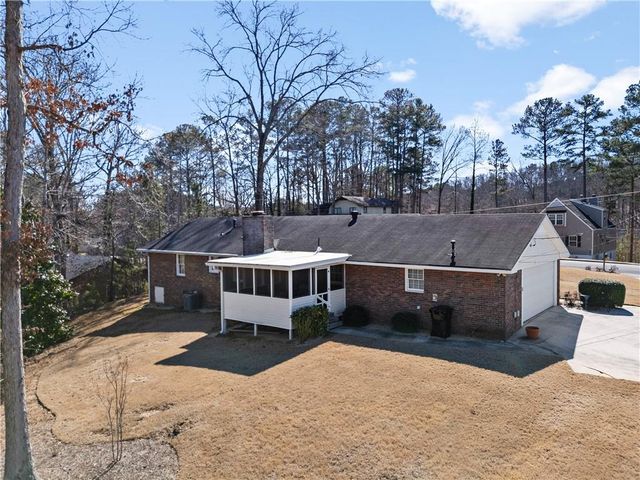 112 Thornwood SW Drive, Rome, GA 30165